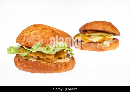 Zwei Hamburger auf isolierten Hintergrund Stockfoto