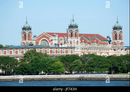 Der wichtigsten Gebäude von Ellis Island umfasst die große Halle oder Registrierung Zimmer wo Einwanderer interviewt wurden, bevor ihm US-Einreise gestattet. Stockfoto