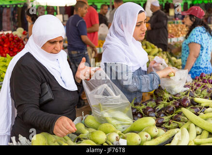 Markttag in Daliyat El Karmel, Drusen Stadt auf Carmel Berg, im israelischen Haifa District. Stockfoto