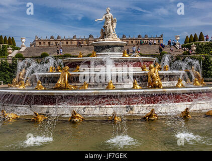 Schloss von Versailles - Latona-Brunnen Stockfoto