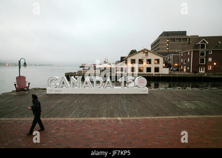 Die 3D Kanada 150 melden für Canada Day an der Uferpromenade in Halifax, N.S., 22. Juni 2017. Stockfoto