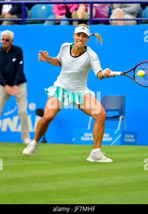 Angelique Kerber (Deutschland) spielen auf dem Centrecourt, Eastbourne, Aegon International 2017, 28. Juni Stockfoto