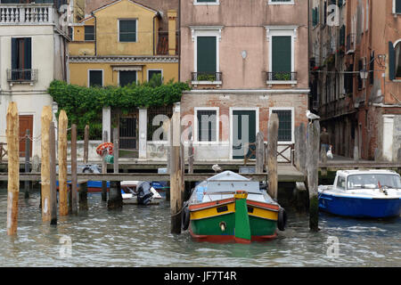 Booten vor Residenzen, Venedig, Italien Stockfoto