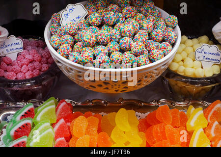 Bonbons in einem Schaufenster, Florenz, Italien Stockfoto