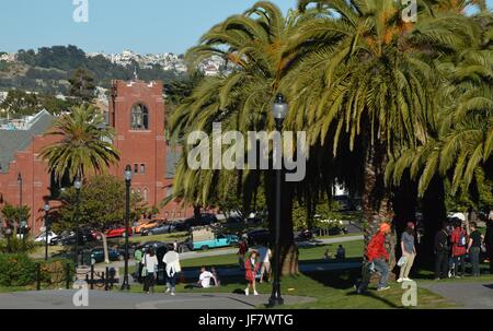 Impressionen aus der Dolores Park in San Francisco vom 1. Mai 2017, Kalifornien USA Stockfoto