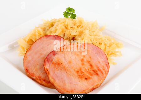 Kassler mit Sauerkraut chop Stockfoto