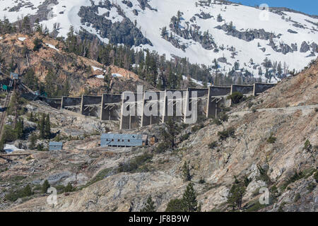 Gem Lake Dam besessen und durch Southern California Edison betrieben. In der Sierra Nevada backcountry oben Agnew See in Mono County California USA Stockfoto