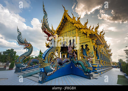 Wat Rong Suaten, originelle Architektur und Thai-Wandbild-Tempel in Chiang Rai Thailand Stockfoto