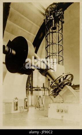 Plaskett Teleskop, 72 Zoll (1,83 Meter) Blende, vorgeschlagen und von John S. Plaskett in 1910 gezeigt im Inneren des dem Dominion Astrophysical Observatory am Observatory Hill, Victoria, Vancouver, Kanada. Gebäude im Jahre 1918 abgeschlossen. Stockfoto