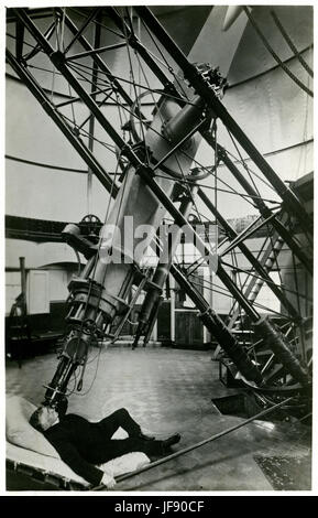 Großen Equatorial Teleskop, 28-Zoll-Refraktor, Royal Observatory Greenwich. Verwendung die Teleskop-c. Anfang der 1930er Jahre. Größte Teleskop im Vereinigten Königreich. Stockfoto