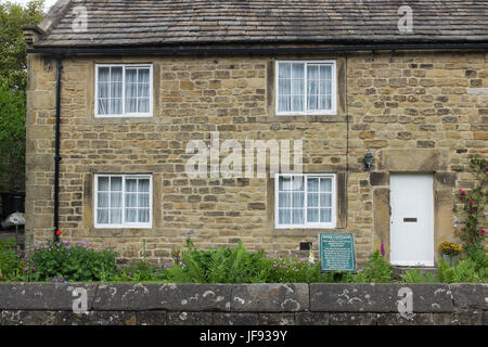 Rose Cottage im Dorf Eyam in Derbyshire Peak District, wo neun Mitglieder einer Familie an der Pest gestorben Stockfoto