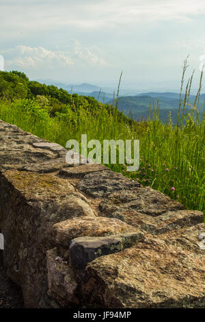 Shenandoah Berge gesehen von Skyline Drive Stockfoto