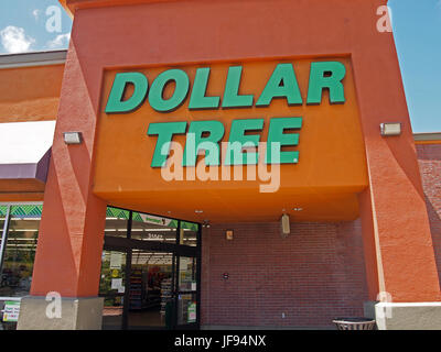Shop-Dollar Tree California Stockfoto