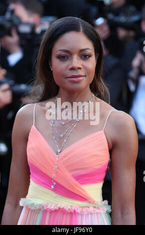 Schauspielerin Naomie Harris besucht die Ismael Geister screening und Eröffnungs-Gala während der 70. jährlichen Cannes Film Festival im Palais des Festivals im 17. Mai 2017 in Cannes, Frankreich. Stockfoto