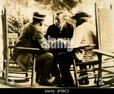 Ein Vintage-Foto, das einen historischen Moment festnimmt und die Vergangenheit in einem zeitlosen Bild zeigt. Stockfoto