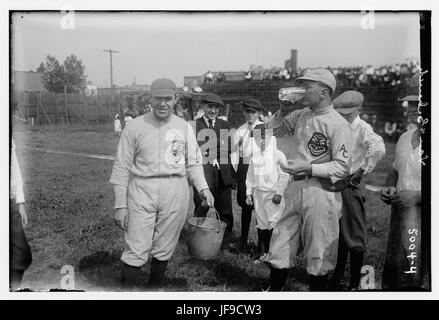 [Gus Van & Joe Schenck, Vaudeville Comic (Baseball)] 34027922622 o Stockfoto