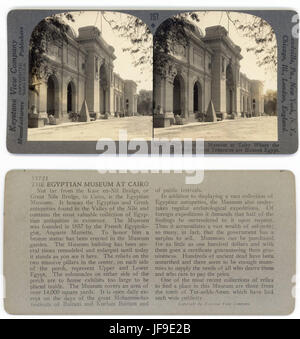 Ein fesselndes Bild des Ägyptischen Museums in Kairo, Heimat der berühmten Schätze Tutanchamun, die antike ägyptische Kunst und Geschichte zeigen. Stockfoto