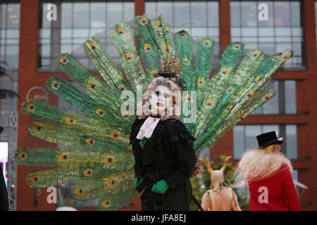 Manchester, UK. 29. Juni 2017. Für die Manchester International Festival, Anna Phylectic, Piccadilly Gardens, Manchester, 29. Juni 2017 (C) Barbara Koch/Alamy Live News Bildnachweis: Barbara Koch/Alamy Live News Stockfoto