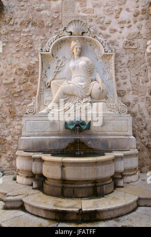 Hotel de Ville Brunnen, Grasse, Provence, Frankreich. Stockfoto