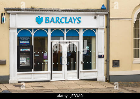 Außenansicht der Barclays Bank in der High Street in Marlborough, Wiltshire UK im Juni Stockfoto