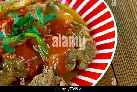 Marokkanische Tajine Makfoul Stockfoto