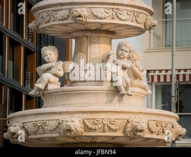 Detail der Marmorbrunnen Posiedon, Kusadasi, Türkei Stockfoto