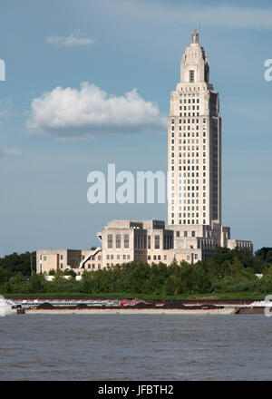 BATON ROUGE, LOUISIANA - 2013: Louisiana State Capitol Gebäude. Stockfoto