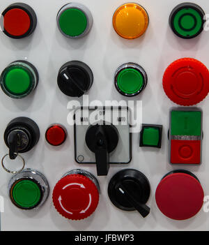 Verschiedene Art von Tasten am Bedienfeld Stockfoto