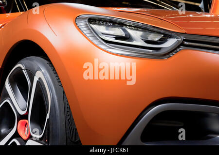 AMSTERDAM - 22. APRIL - hautnah auf der Renault Captur Concept Car auf dem Display an der AutoRAI Motorshow. 22. April 2011 in Amsterdam, Niederlande. Stockfoto