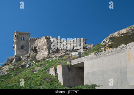 Burg von Alonso Pérez de Guzmán (Guzmán das gute) an der Küste von Tarifa, Spanien Stockfoto