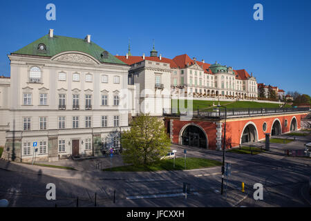 Polen, Warschau, Old Town, Kupfer-Dach-Palast (Pod Blacha), Königsschloss und Kubicki-Arkaden, Sehenswürdigkeiten Stockfoto