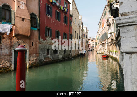 Venedig, Italien - ca. 2013: Kanäle von Venedig, Veneto, Italien, Europa Stockfoto