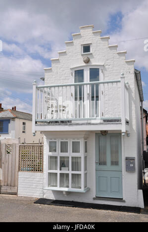 kleines Haus in Aldeburgh Parkplatz Stockfoto