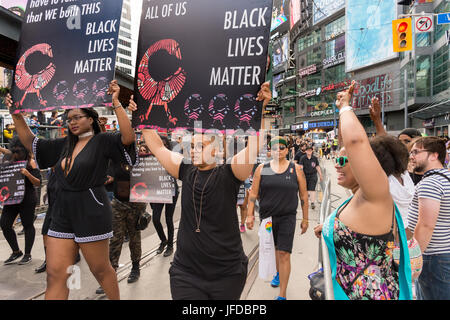 Toronto, Kanada - 25. Juni 2017: Auftritt von Black lebt Angelegenheit am Ende der Parade Stockfoto