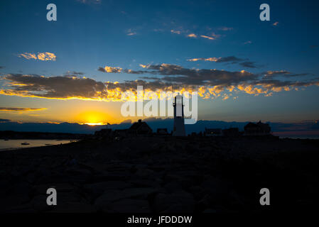 Sonnenuntergang am Leuchtturm Scituate in Neu-England Stockfoto