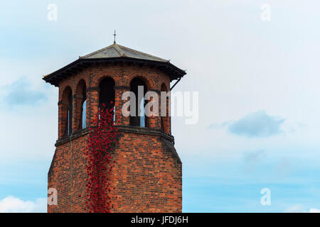 14-18 jetzt weinend Fenster-Ausstellung im Derby Spinnerei Juni 2017 Stockfoto