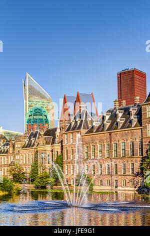 Binnenhof und Skyline in Den Haag Stockfoto