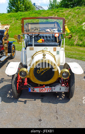 Oldtimer-Rallye "Herkomer Konkurrenz" in Landsberg Lech für mindestens 80 Jahre alten Autos, hier mit Cottereau Populaire, Baujahr 1903 Stockfoto
