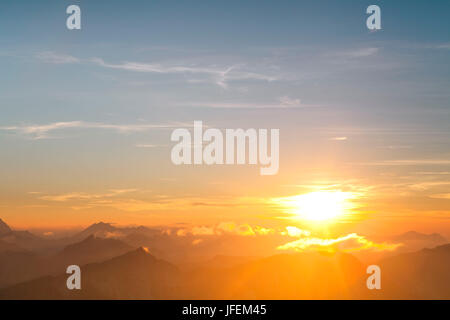 Österreich, Tirol, Sonnenuntergang in der Rofan Stockfoto