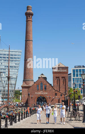 England, Merseyside, Liverpool, Albert Dock, das Pumphouse Stockfoto