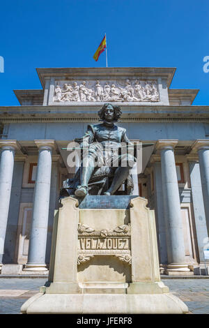 Spanien, Madrid City, El Prado Museum, Velazquez Denkmal Stockfoto