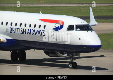 Flughafen London-Stansted, Essex - 10. Juni 2017, British Airways, Cityflyer Embraer 190, G-LCYJ Stockfoto