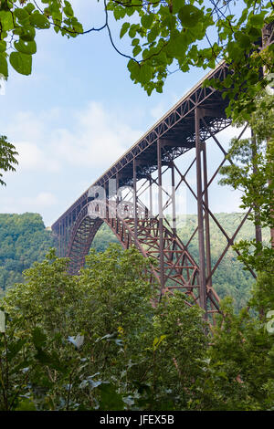 Die Brücke über den New River Gorge in West Virginia ist die vierte Stahl längste Brücke der Welt. Stockfoto