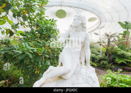 Schottland, Glasgow, botanischen Gärten, Kibble Palace Gewächshaus, Marmorstatue von Eva von Scipione Tadolini Stockfoto