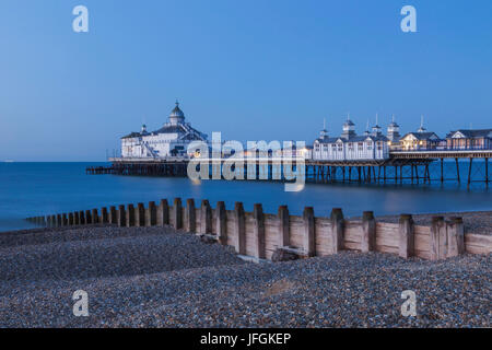 England, East Sussex, Eastbourne, Brighton Pier Stockfoto