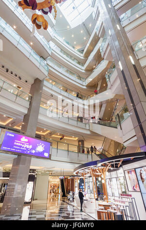 China, Shanghai, Raffles City Shopping Centre Stockfoto