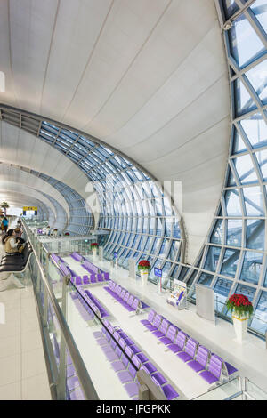Thailand, Bangkok, Suvarnabhumi Airport, Abfahrtzusammentreffen Bereich Stockfoto