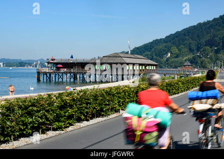 Seepromenade mit Radweg und Militär-historisches Schwimmbad, Bregenz, Bodensee, Vorarlberg, Österreich Stockfoto