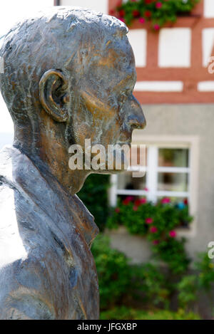 Büste vor Hermann Hesse Museum Gaienhofen, Höri, Lake Constance, Underlake, Baden-Wurttemberg, Deutschland Stockfoto