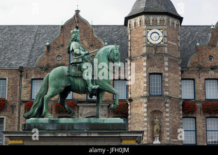 Reiterdenkmal, Historisches Rathaus, Altstadt, Düsseldorf, Nordrhein-Westfalen, Deutschland Stockfoto